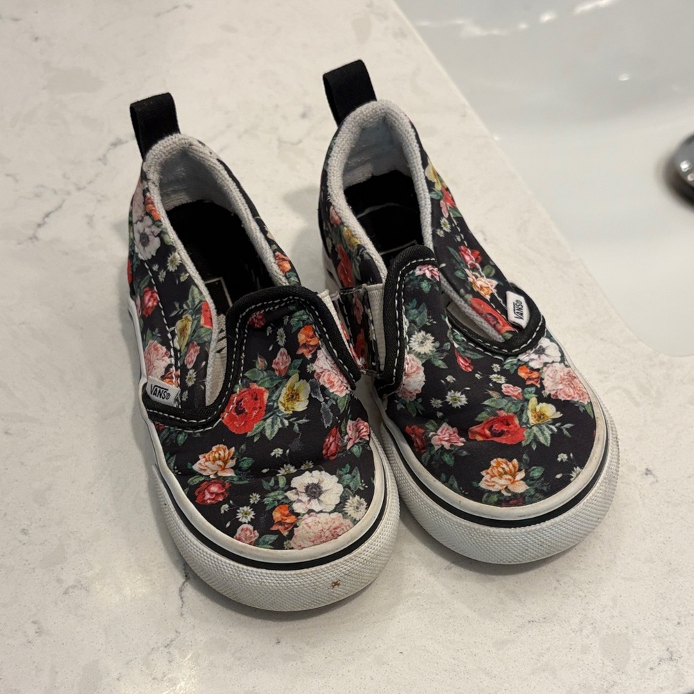 Baby floral vans